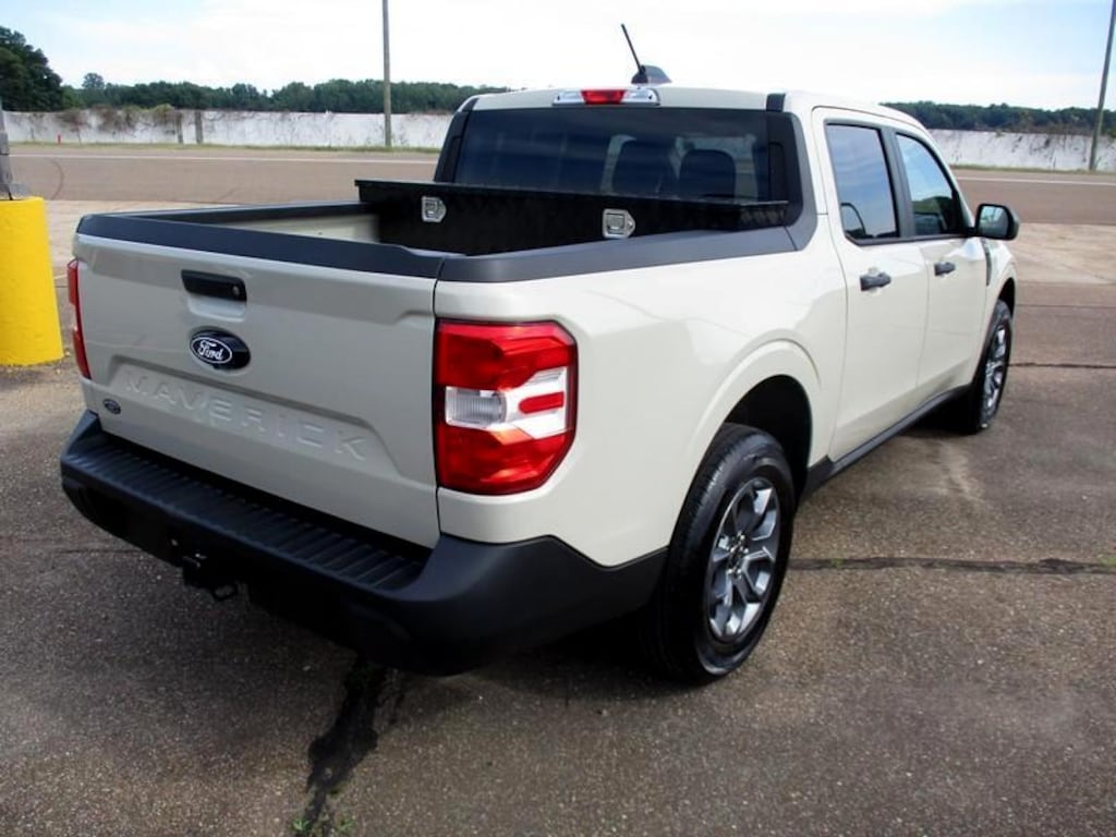 Used 2025 Ford Maverick XLT