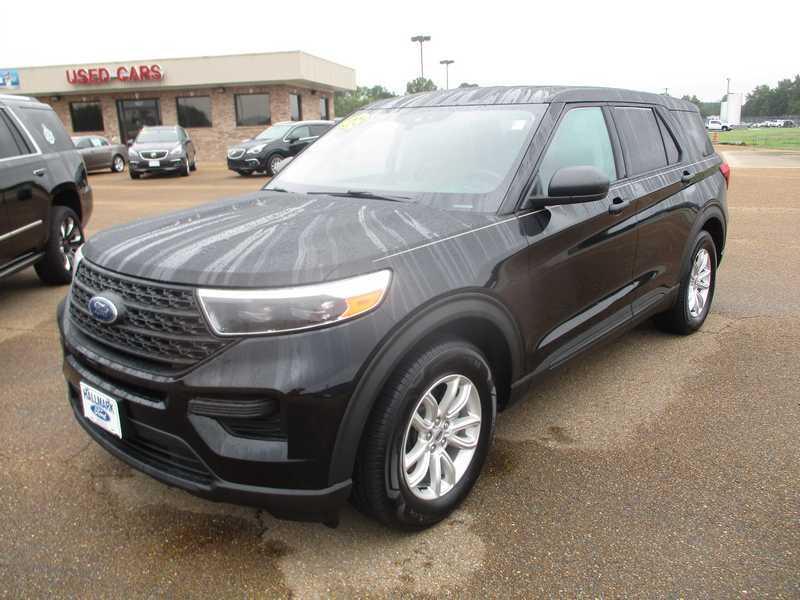 Used 2021 Ford Explorer Base with VIN 1FMSK7BH1MGB40128 for sale in Batesville, MS