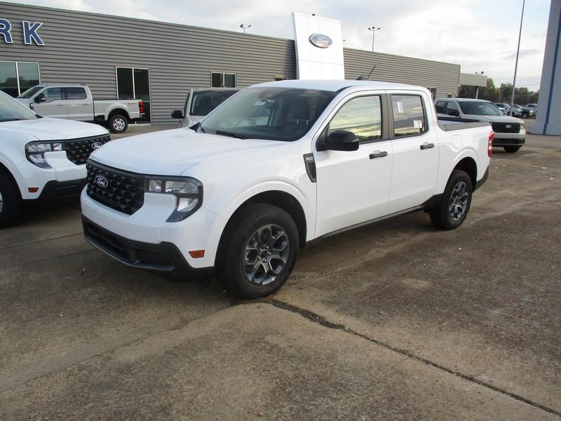 2025 Ford Maverick XLT's photo