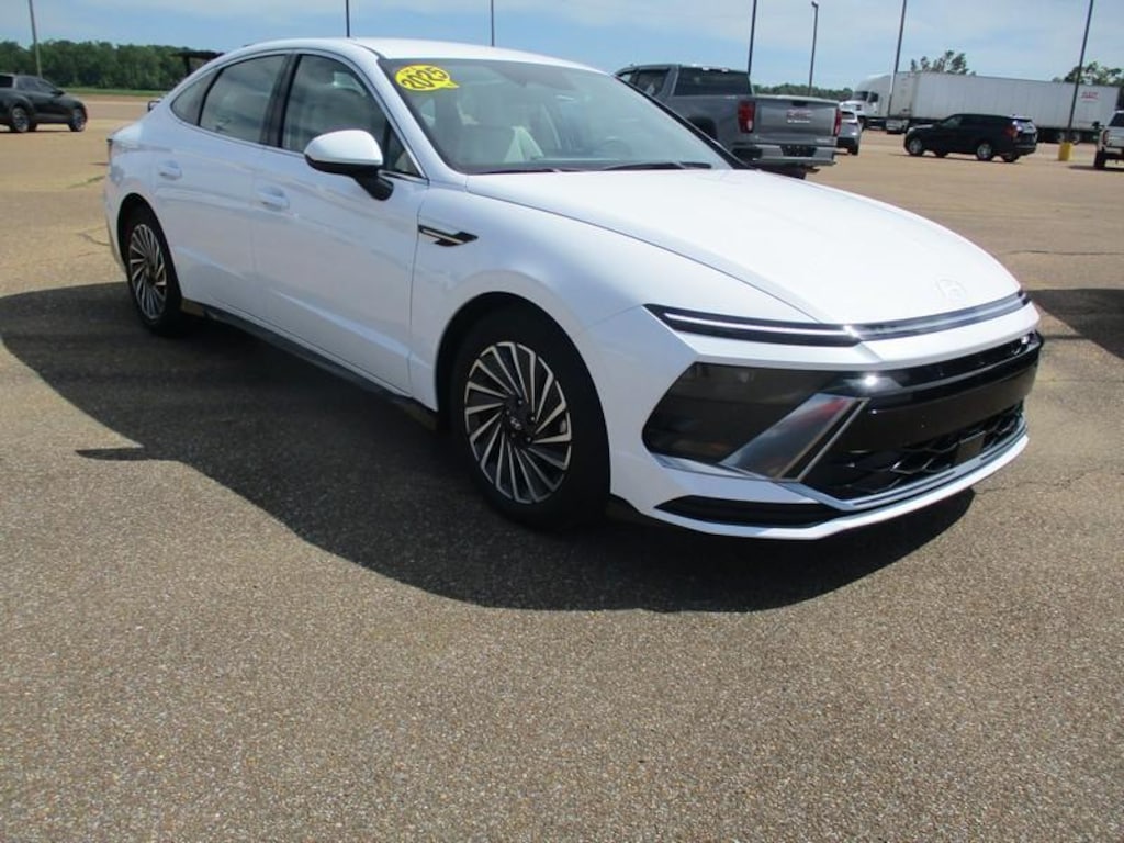 Used 2025 Hyundai Sonata Hybrid SEL