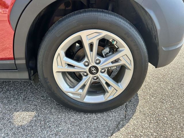 2023 Hyundai Kona SEL - Photo 7