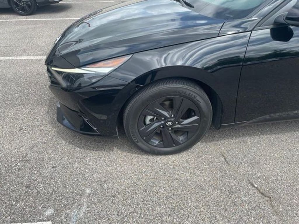 Used 2023 Hyundai Elantra SEL Sedan