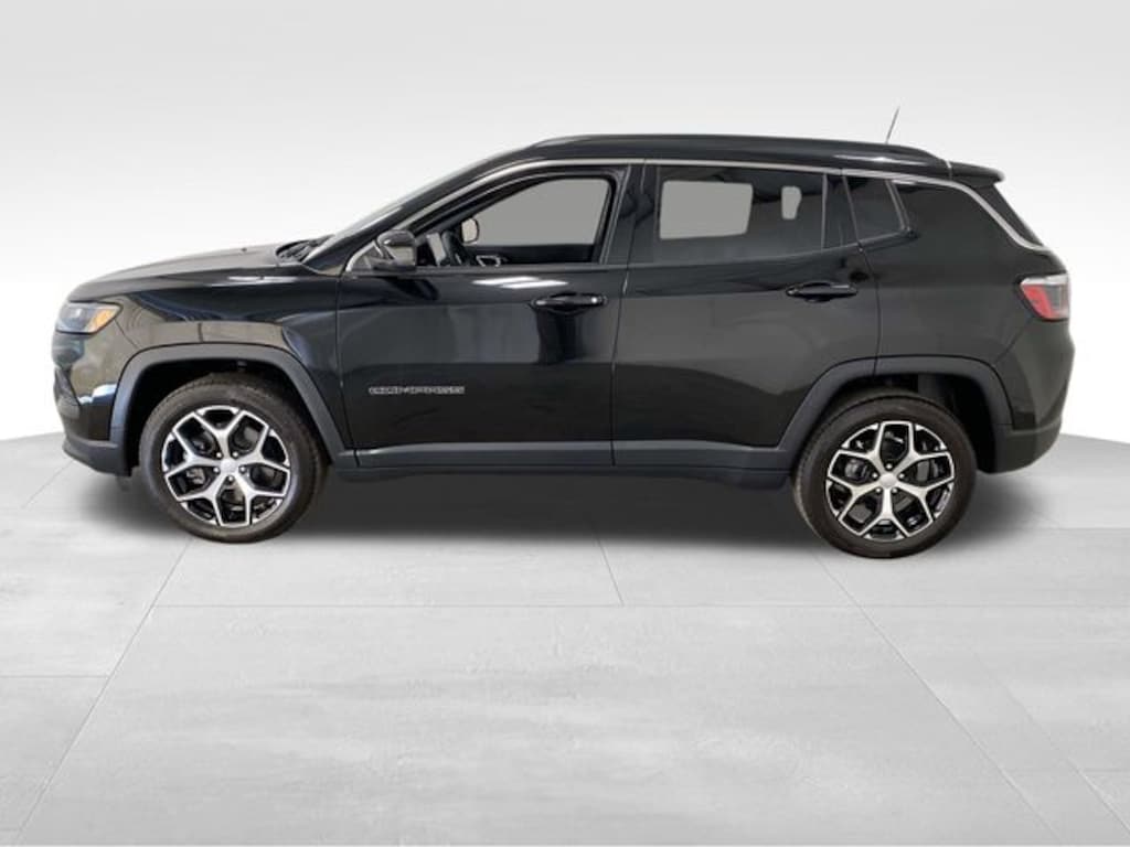 Used 2024 Jeep Compass Limited SUV