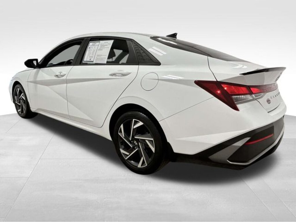 Used 2025 Hyundai Elantra SEL Sport Sedan