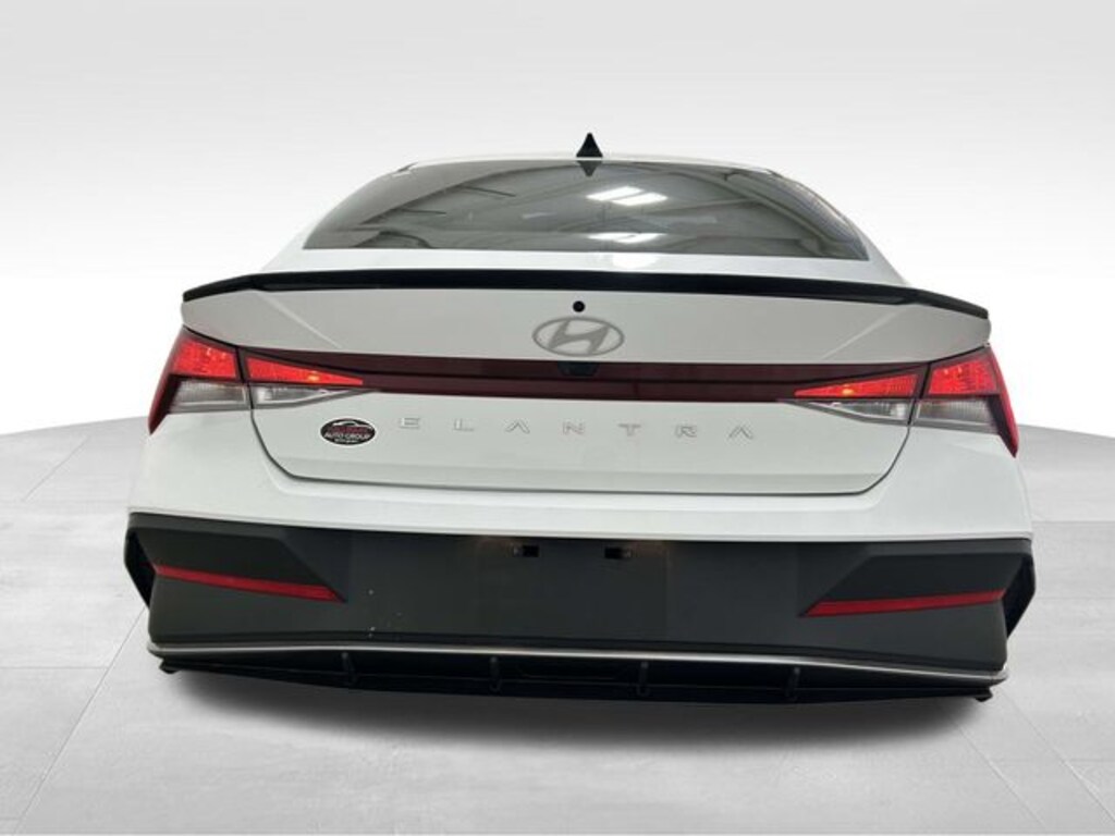 Used 2025 Hyundai Elantra SEL Sport Sedan