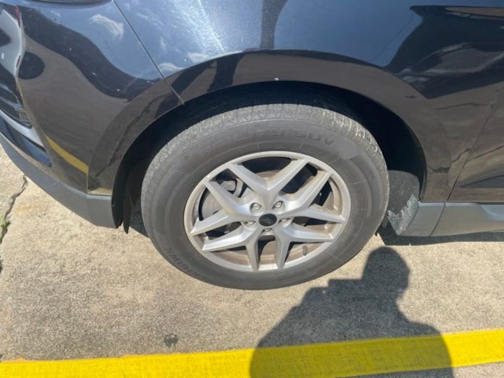 Used 2023 Ford Edge SUV
