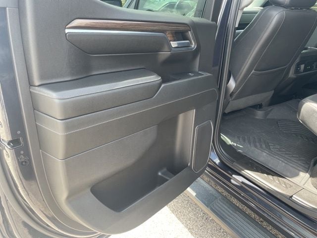 2024 Chevrolet Silverado 1500 RST - Photo 11