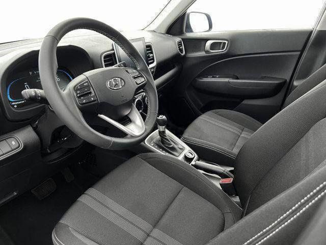 2025 Hyundai Venue SEL - Photo 23