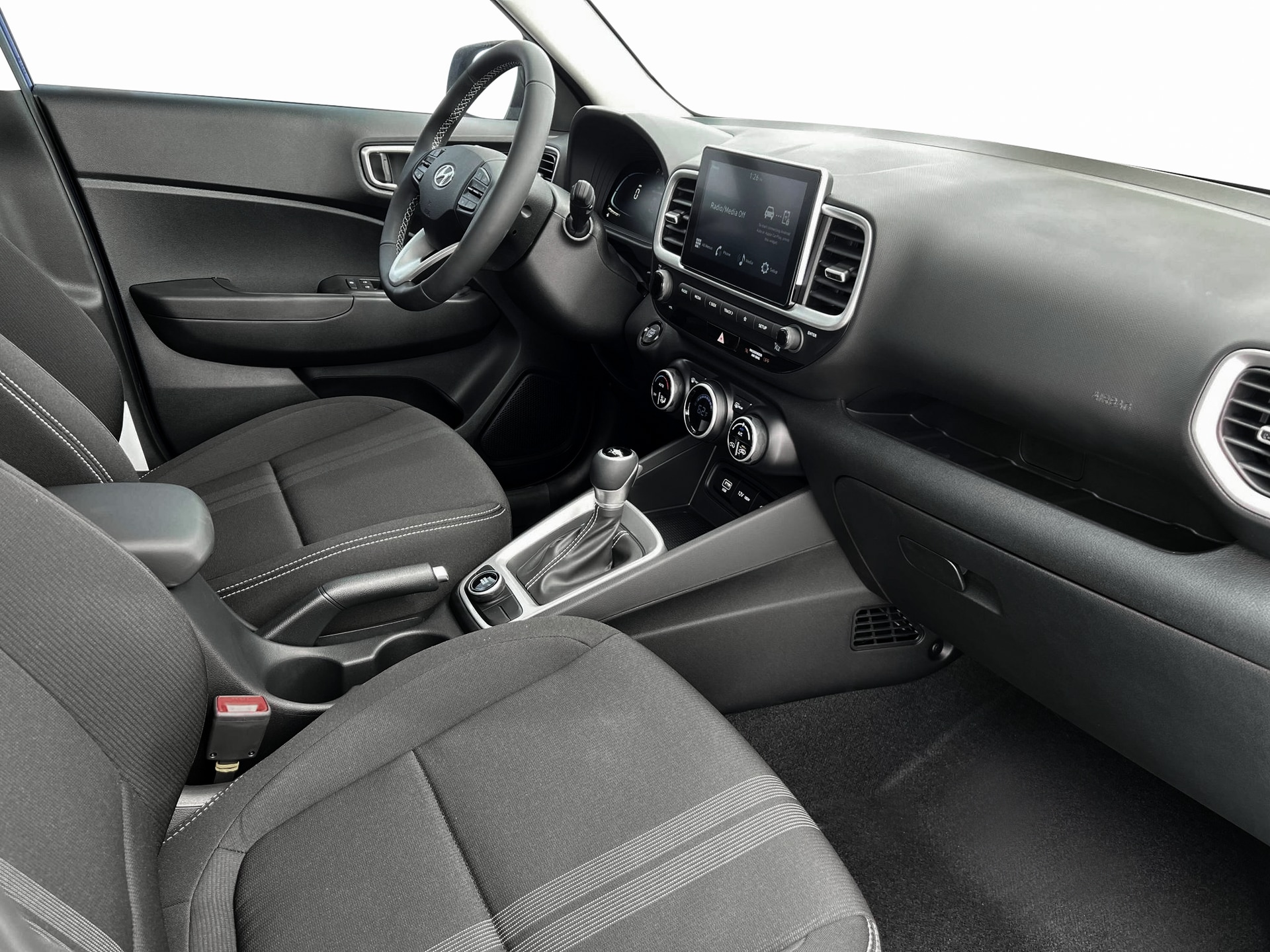 2025 Hyundai Venue SEL - Photo 15