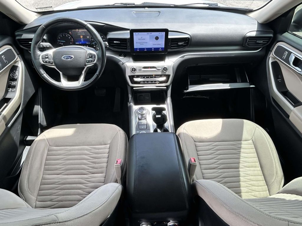 2020 Ford Explorer XLT - Photo 9