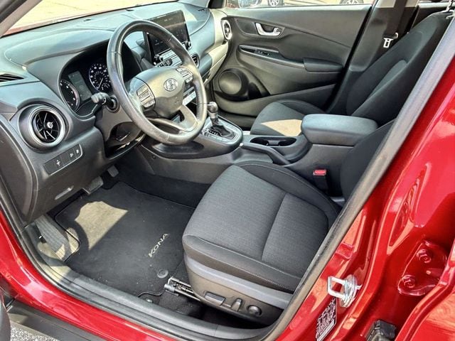2023 Hyundai Kona SEL - Photo 11