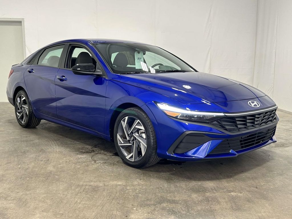 Used 2025 Hyundai Elantra SEL Sport Sedan