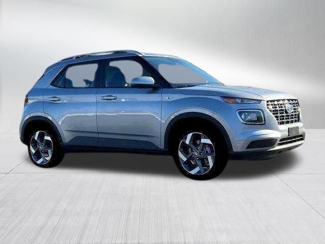 2025 Hyundai Venue SEL - Photo 19