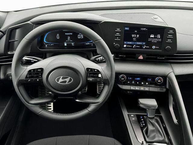 2025 Hyundai Elantra SEL - Photo 26