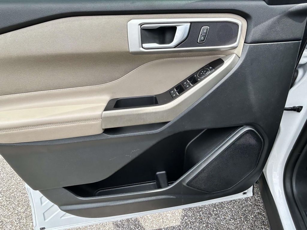 2020 Ford Explorer XLT - Photo 12