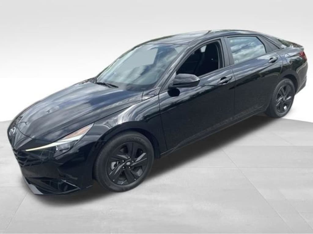 Used 2023 Hyundai Elantra SEL Sedan
