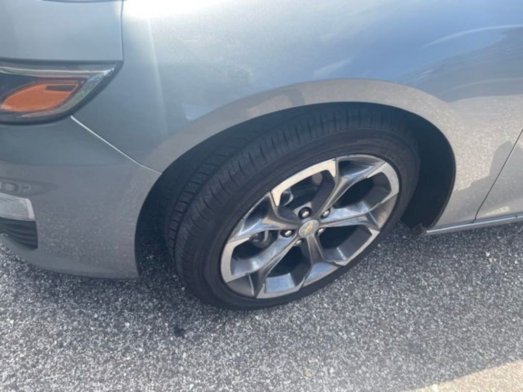 Used 2024 Chevrolet Malibu 1LT Sedan