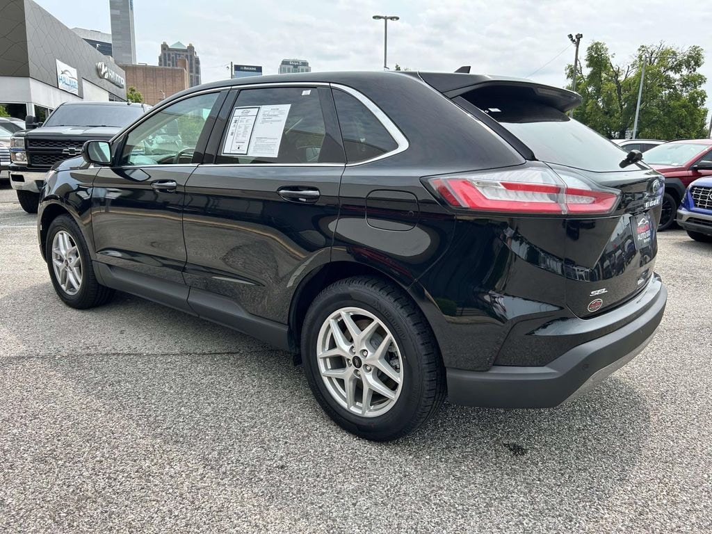 Used 2023 Ford Edge SEL Sport Utility