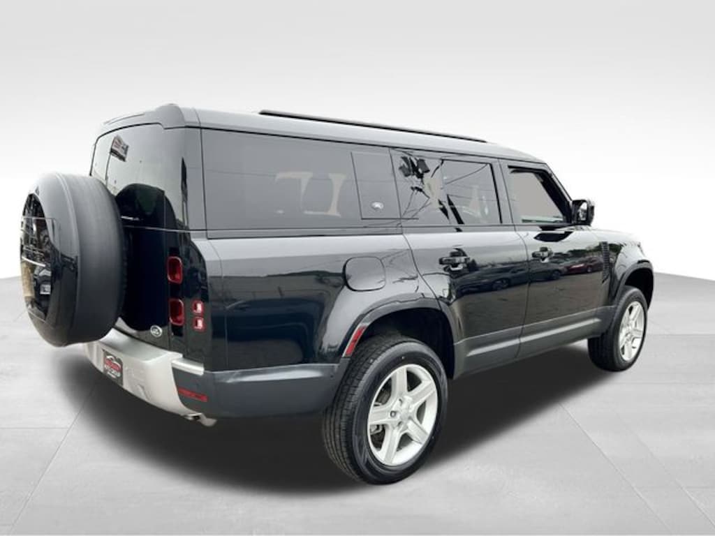 Used 2023 Land Rover Defender 130 SE SUV