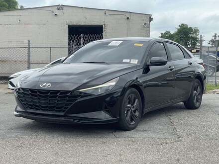 2023 Hyundai Elantra SEL Sedan
