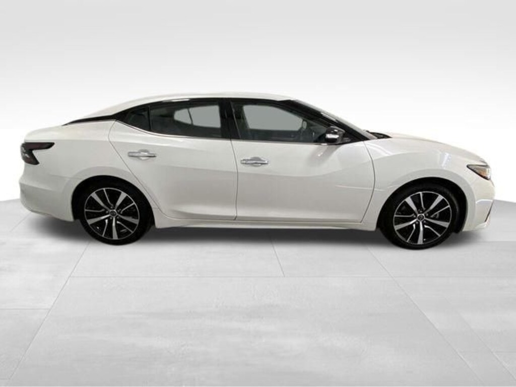 Used 2023 Nissan Maxima SV Sedan