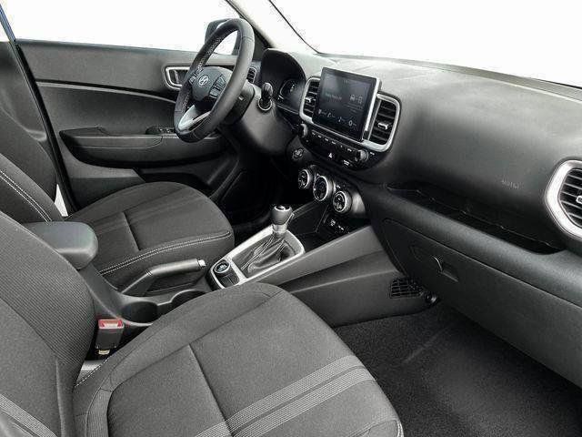 2025 Hyundai Venue SEL - Photo 24