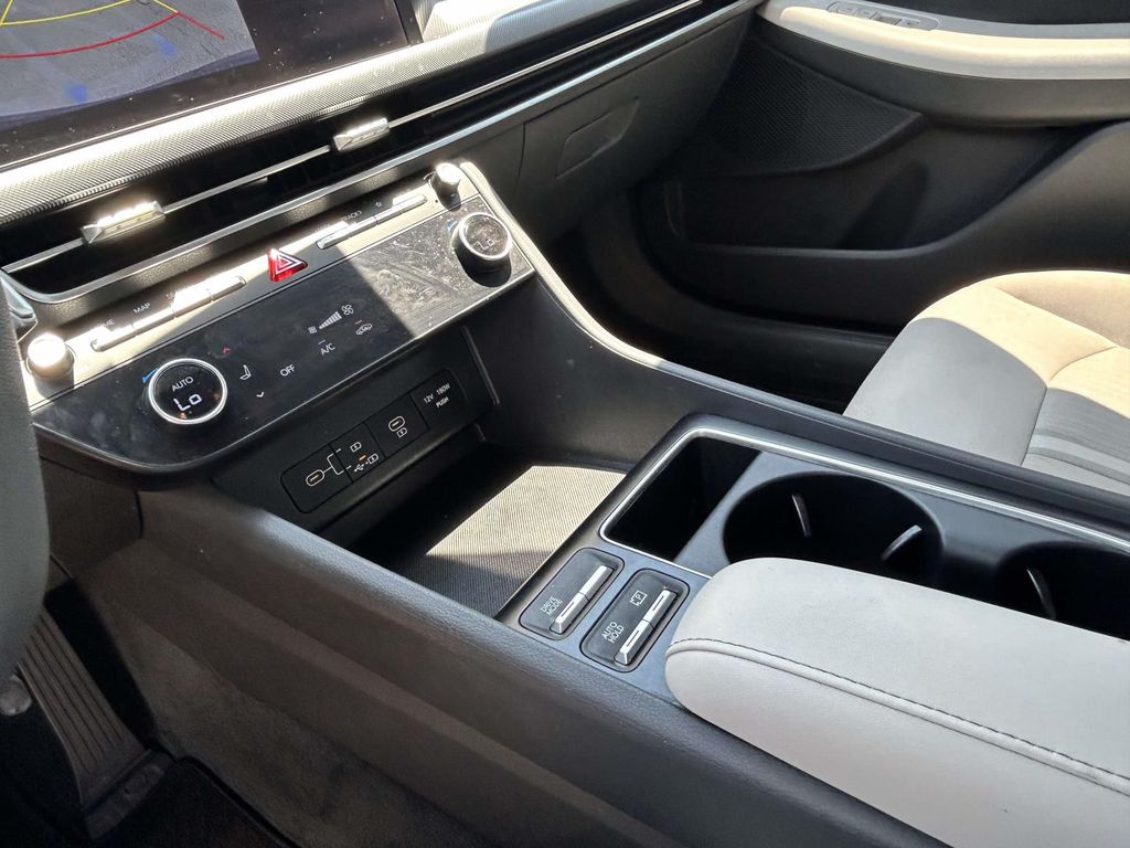 2024 Hyundai Sonata SEL - Photo 16