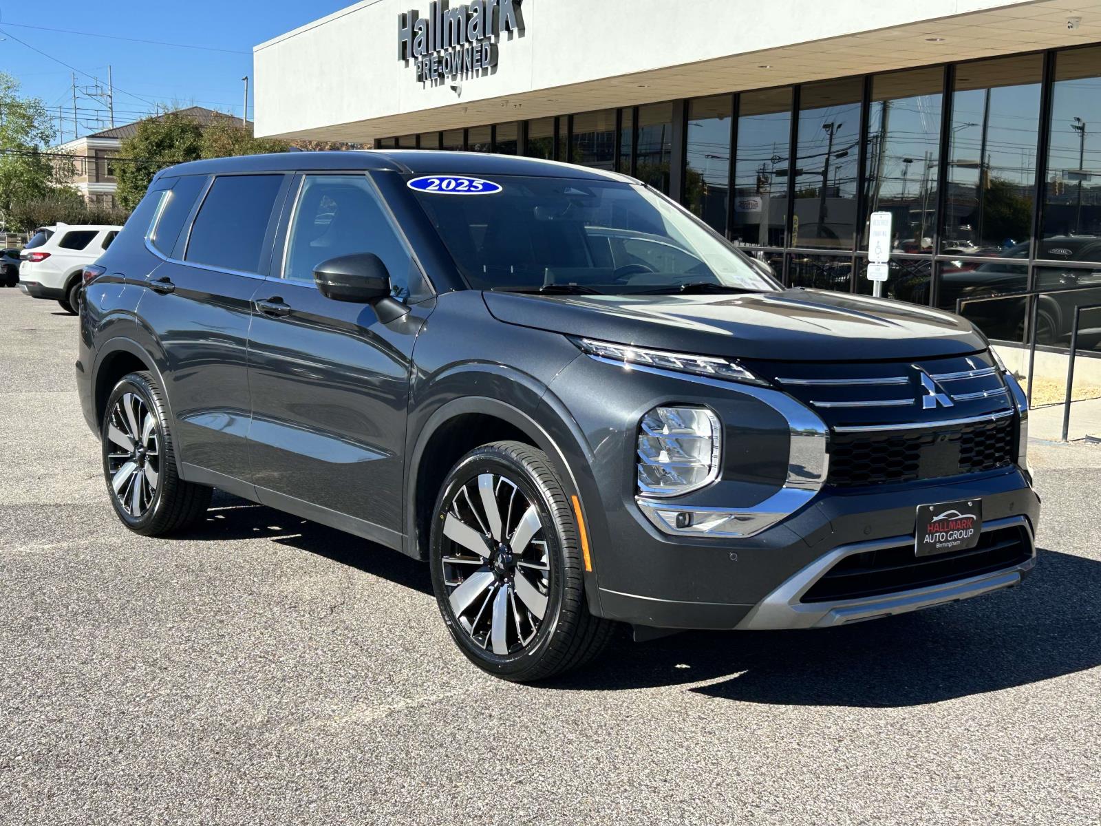 2025 Mitsubishi Outlander SE