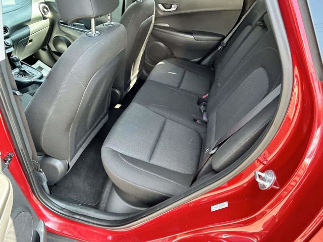 2023 Hyundai Kona SEL - Photo 8