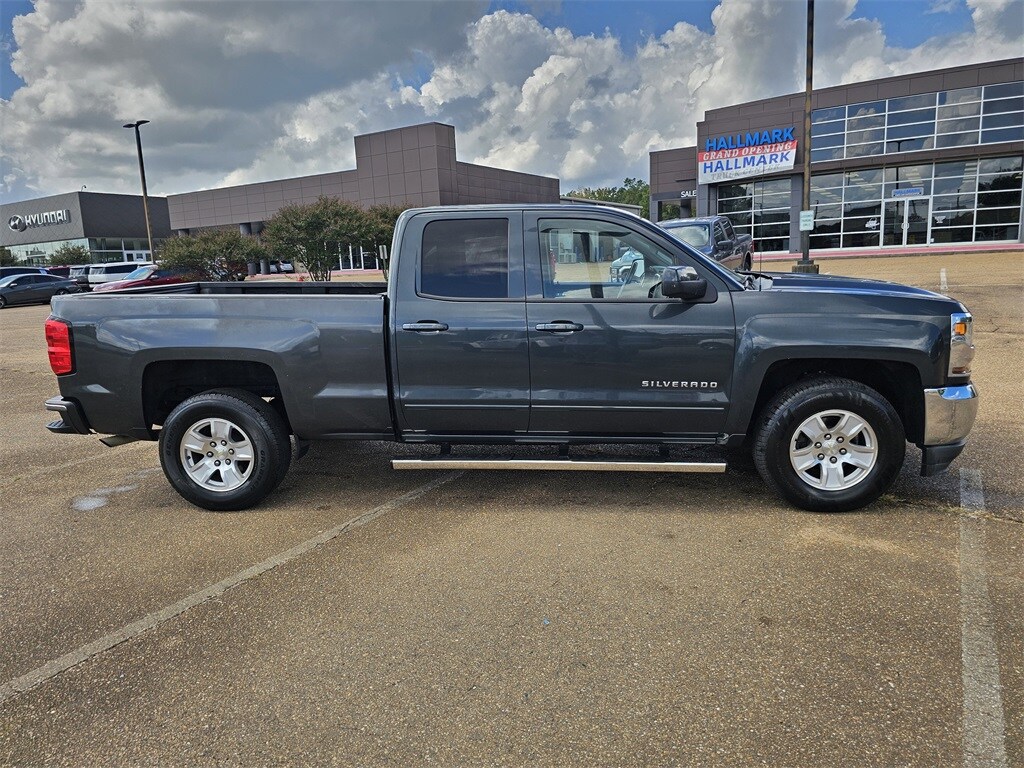 Used 2018 Chevrolet Silverado 1500 LT Truck
