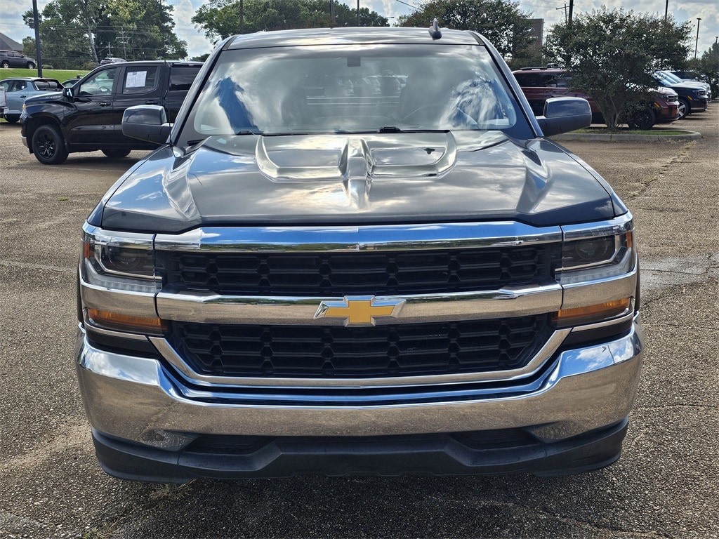 Used 2018 Chevrolet Silverado 1500 LT Truck