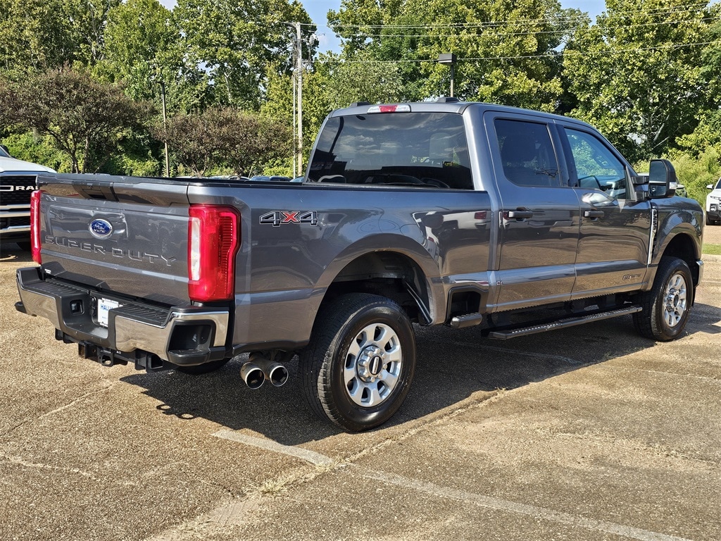 Used 2024 Ford F-250SD XLT Truck