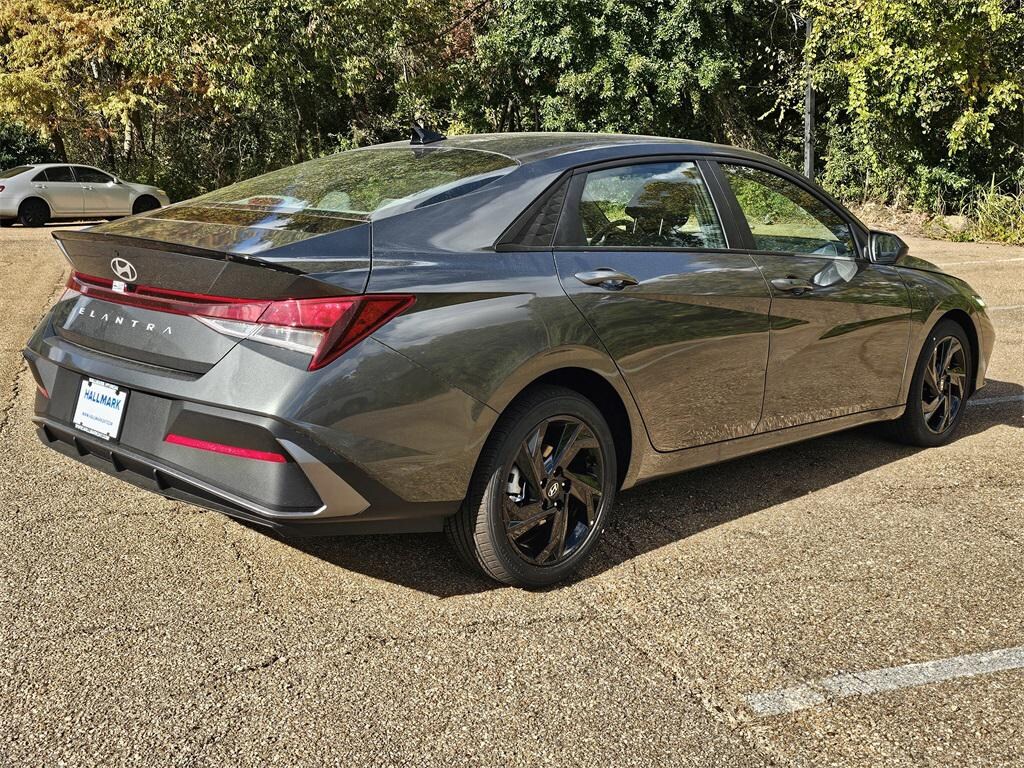 New 2026 Hyundai Elantra SEL Sport Sedan