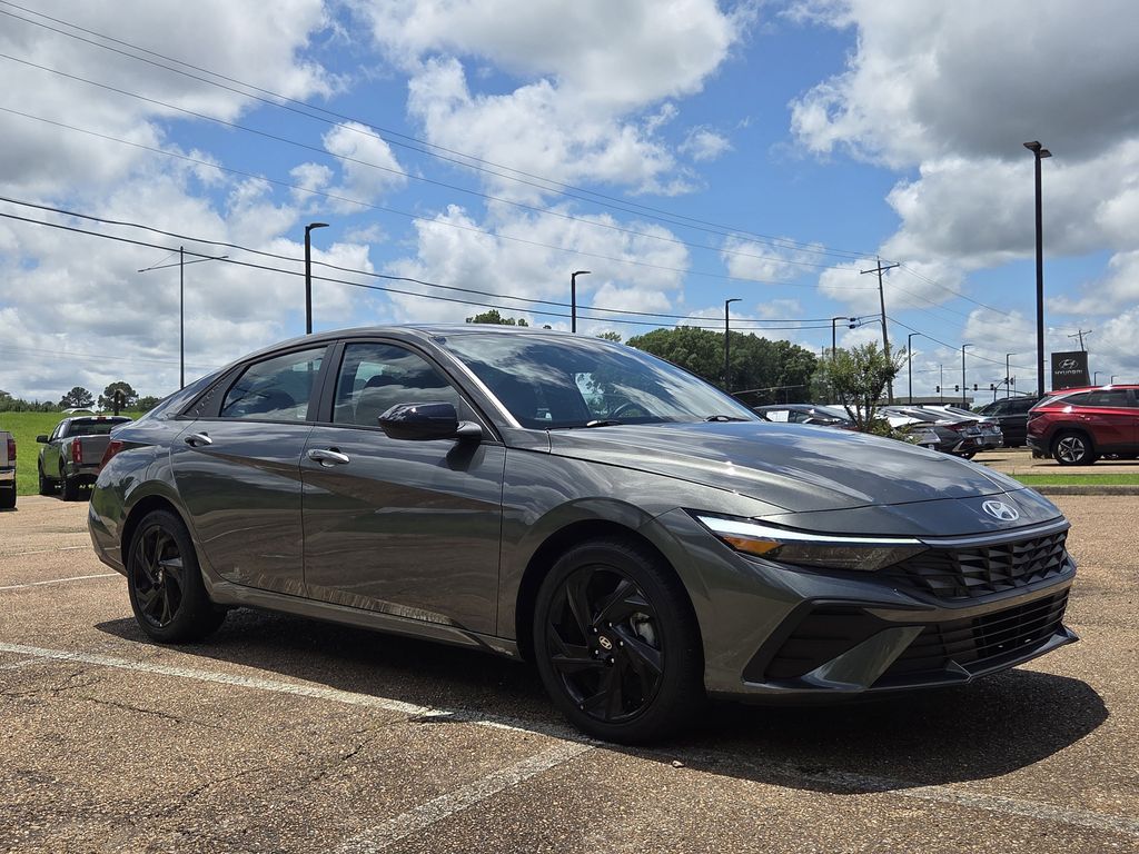 2026 Hyundai Elantra 2.0 SEL Sport IVT's photo