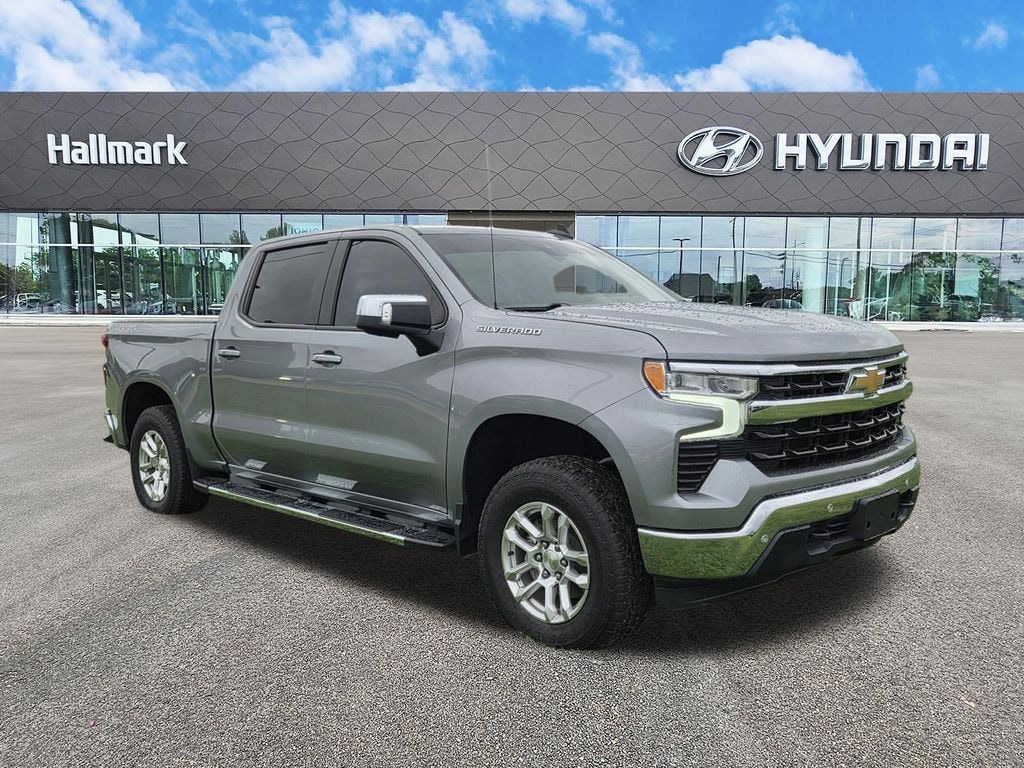 Used 2024 Chevrolet Silverado LT Crew Cab
