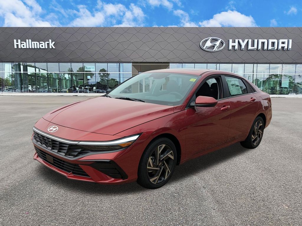 2025 Hyundai Elantra SEL - Photo 4