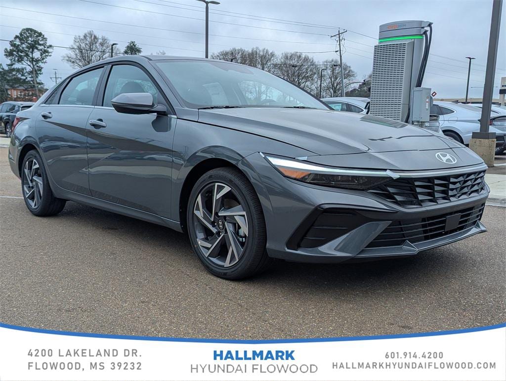 New 2026 Hyundai Elantra Limited Sedan