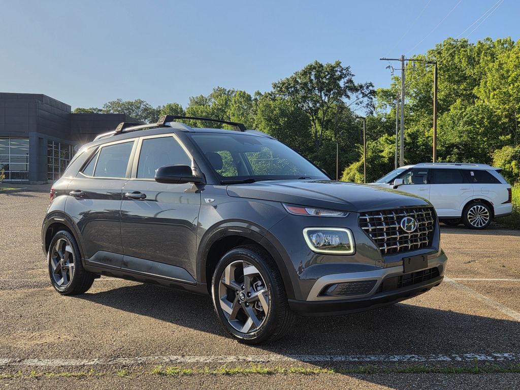 2024 Hyundai Venue Limited IVT's photo