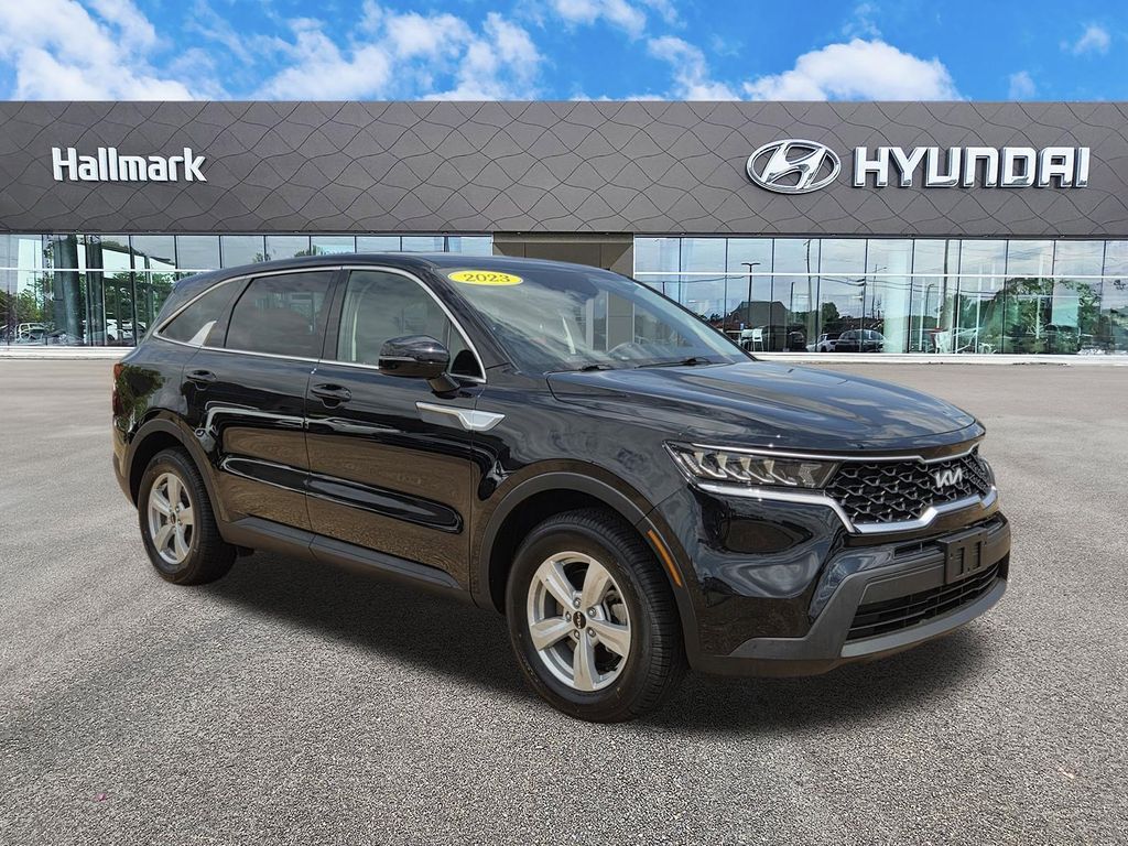 2023 Kia Sorento LX