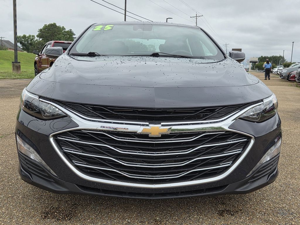 Used 2025 Chevrolet Malibu LT Sedan