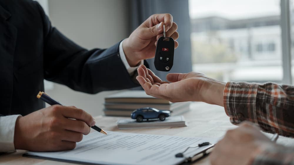 ShouldIFinanceACarHallmarkHyundaiFlowood.jpg