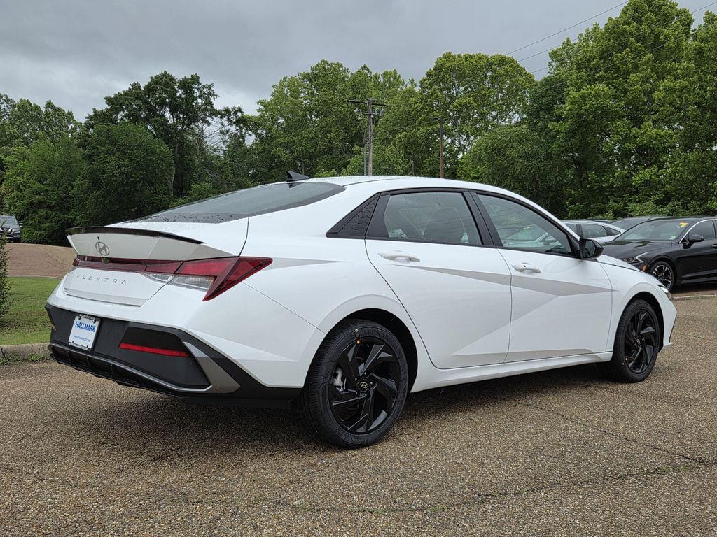 New 2026 Hyundai Elantra SEL Sport Sedan