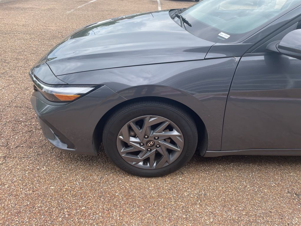 Used 2024 Hyundai Elantra SEL Sedan