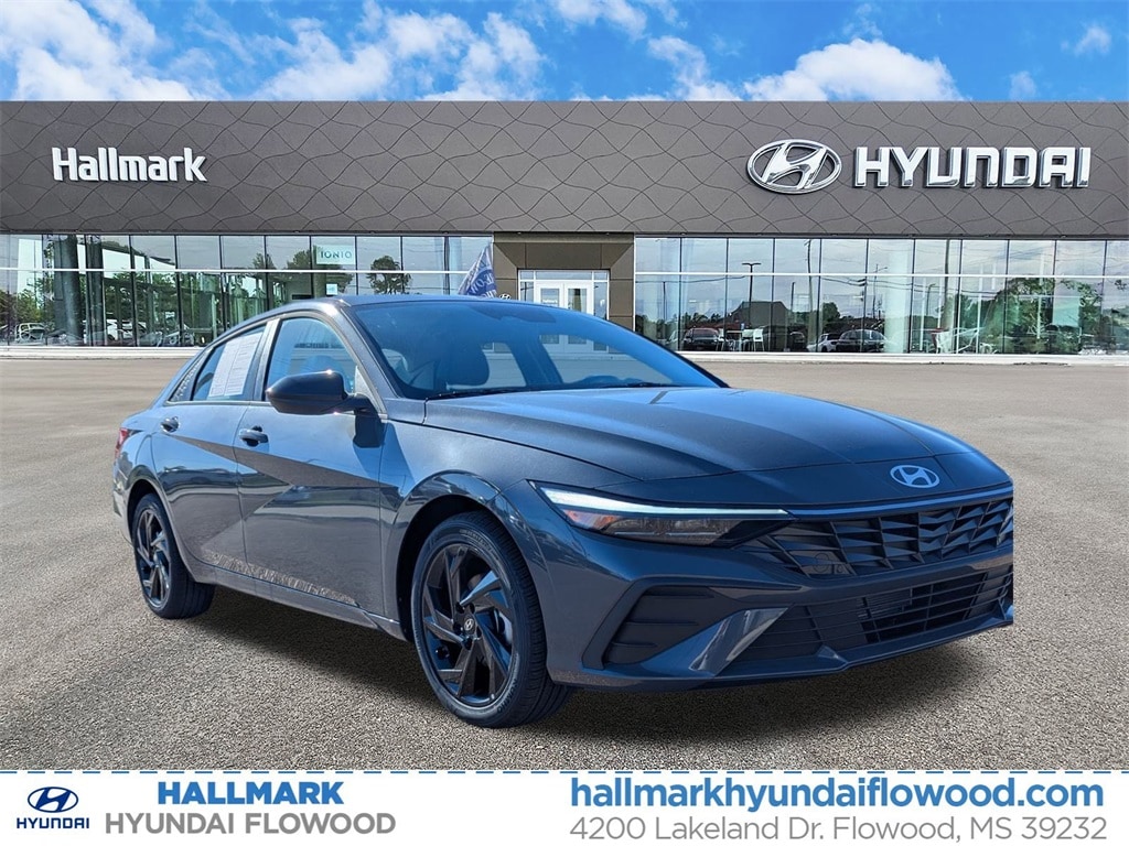 2026 Hyundai Elantra SEL's photo