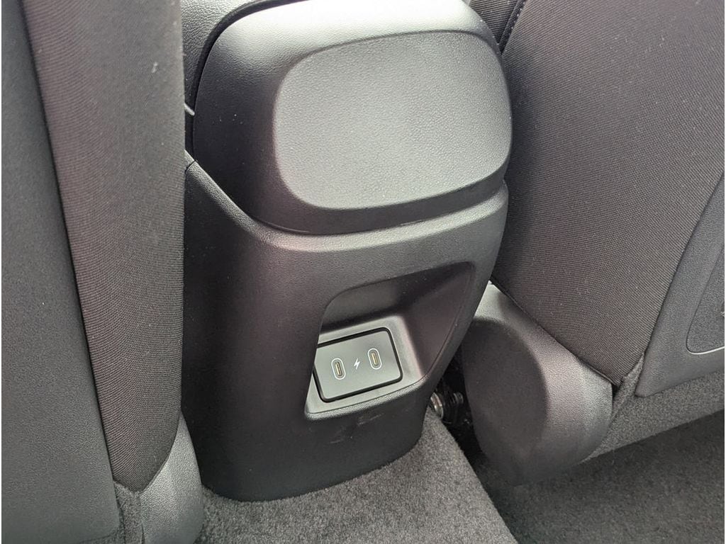 2025 Hyundai Elantra SEL - Photo 18
