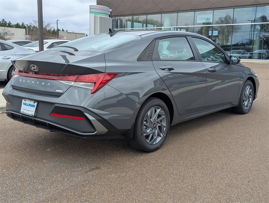 New 2026 Hyundai Elantra Hybrid Blue Sedan