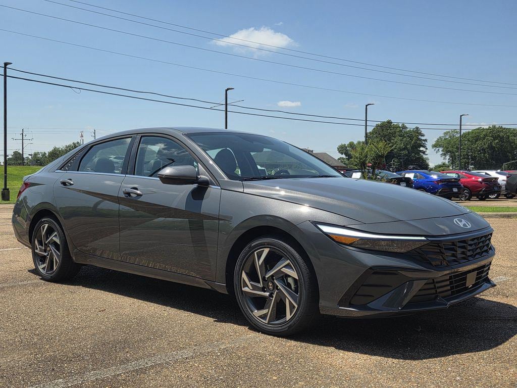 New 2026 Hyundai Elantra Limited Sedan