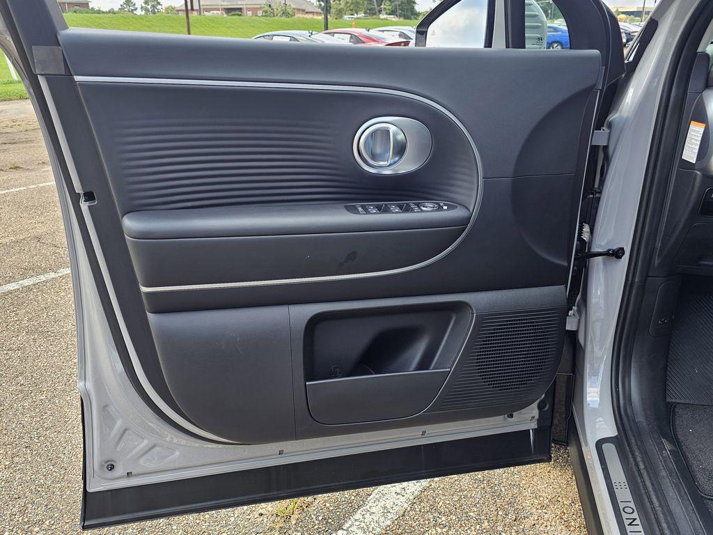 2026 Hyundai IONIQ 9 SEL - Photo 14