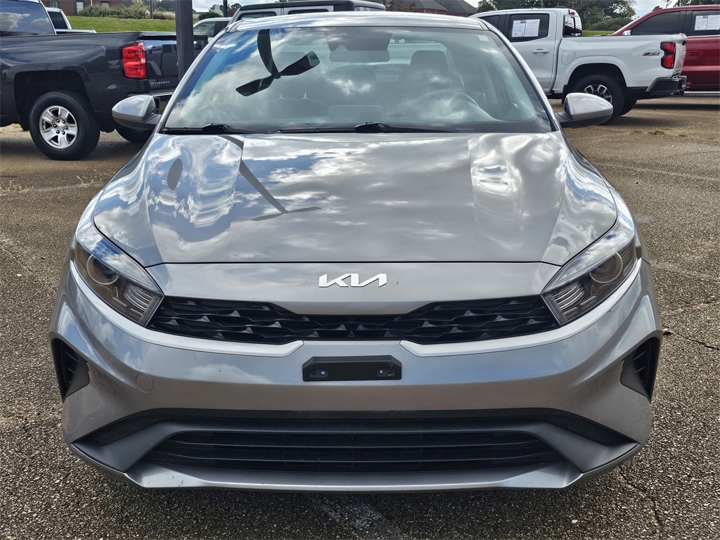 Used 2024 Kia Forte LXS with VIN 3KPF24AD3RE754155 for sale in Flowood, MS