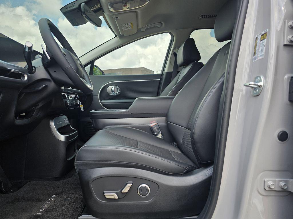2026 Hyundai IONIQ 9 SEL - Photo 12